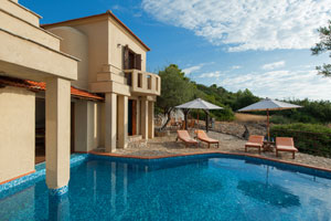 2-Bedroom Luxury Villa with Pool on Alonissos