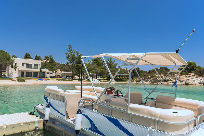 modern beachfront villa jetty
