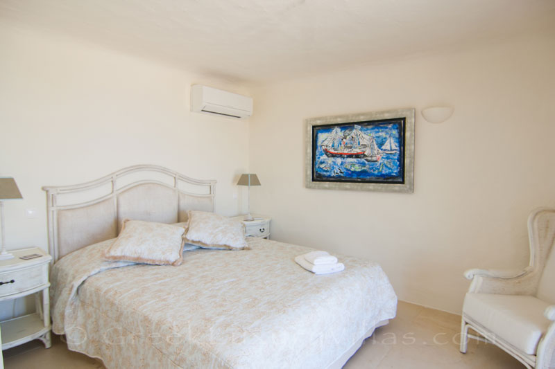 Seaview of guest suite bedroom