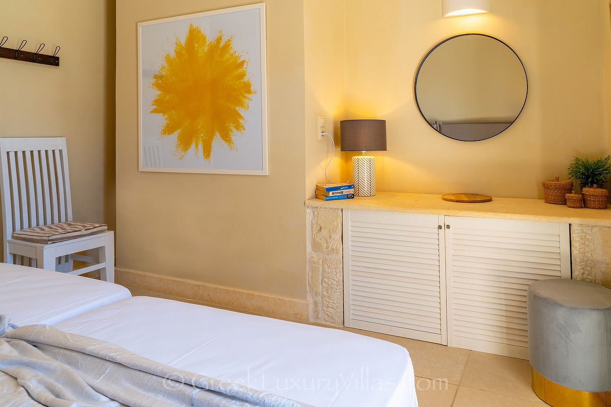 bedroom villa with pool in Kefalonia