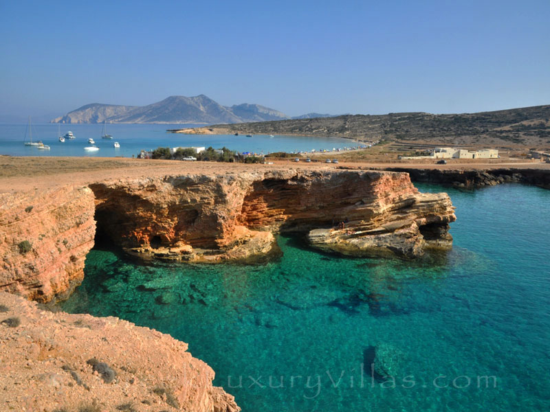 Luxury villa with pool and sea view on Koufonisi