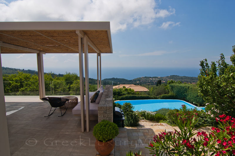 Modern villa with spacious seaview