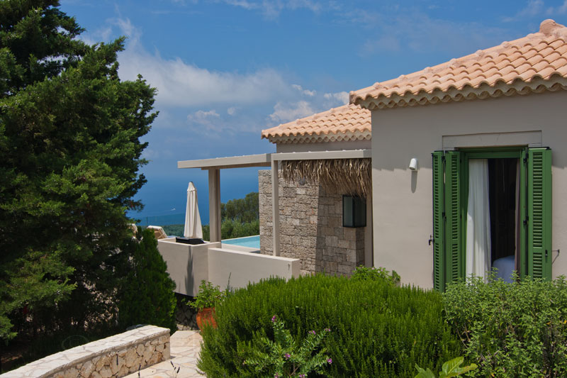 Modern villa in Lefkas with private garden