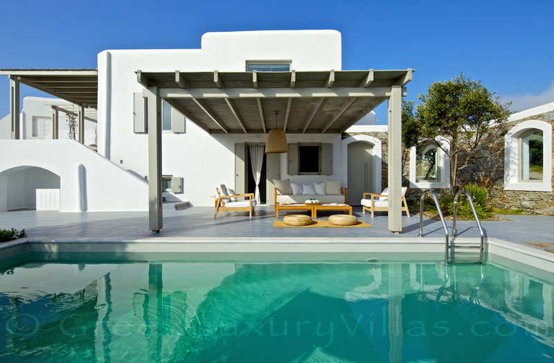 Mykonos Kalafatis-Beach luxury villa with swimming pool