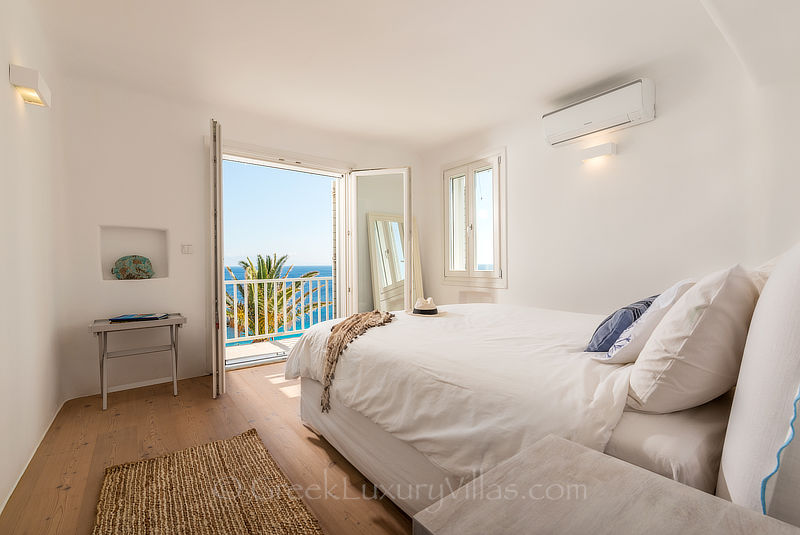 double-room of luxury villa in Mykonos Kalo Livadi Beach