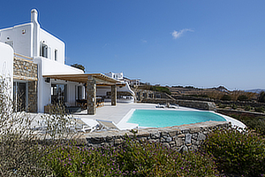 Luxurious Villa with Pool above Agios Stefanos Bay, Mykonos