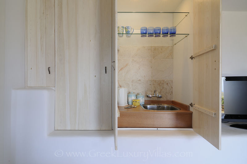 built in kitchen facilities paros villa
