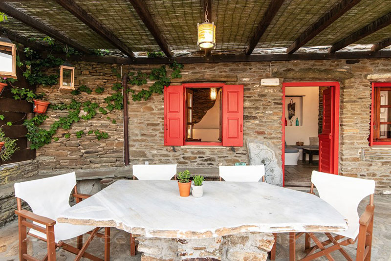Tinos villa with marble outdoor dining table